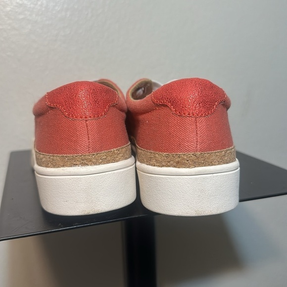 Revitalign Waco Shoe Company - Picture 5 of 6